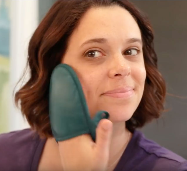 Face Scrub Mitt